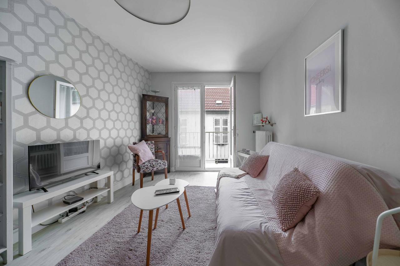 Le Dejoux - Appartement Avec Terrasse En Centre Ville Vichy Exterior foto